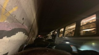 Tren seferleri aksayan Pariste halk tünellerde mahsur kaldı