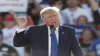 Trump, 2024 Başkanlık seçimlerinde aday olabileceği sinyalini verdi