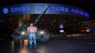 Tüm kalkışmalardan farklı bir darbe teşebbüsü: 15 Temmuz