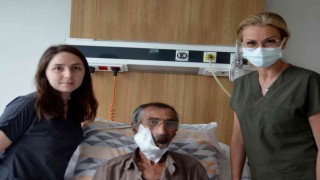 Tümör nedeniyle su bile yutamayan hastaya ameliyatlı çözüm