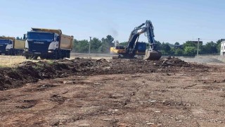 Türkiyenin en büyük mahallesinin çehresi yeni yollarla değiştiriliyor