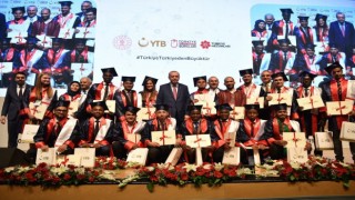 Uluslararası öğrenciler mezuniyet heyecanı yaşıyor