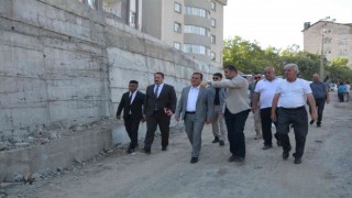 Vali Akbıyık, belediye hizmetlerini denetledi