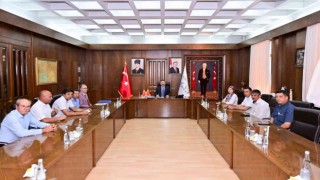 Vali Aksoy, muhtarlar ile bir araya geldi