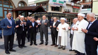 Vali Atay Düzcelilerin Kurban Bayramını kutladı