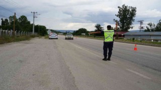 Vali Çakır görev başındaki jandarma ve polisin bayramını kutladı