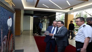 Vali Çiçekten Başkan Yalçının projelerine övgü: “Talasta güzel işler yapılıyor”