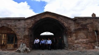 Valilik ve Büyükşehirden Tarihi İncesu Arasta Çarşısına Kayseriye Özgü dokunuş