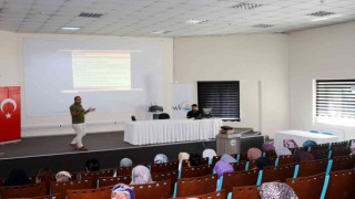 Vanda ‘Erken Yaşta Evlilik konulu seminer