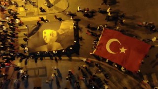 Vatandaşlar o karanlık geceyi anlattı: Cumhurbaşkanımızın çağrısıyla meydanlara indik