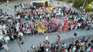 Yalova Uluslararası 2. Yürüyen Köşk Müzik ve Dans Çocuk Festivali başladı