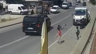 Yalovada yolun karşısına geçmeye çalışan çocuğa minibüs çarptı