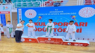 Yenişehir Belediyesi yaz spor okulu karete şampiyonu oldu