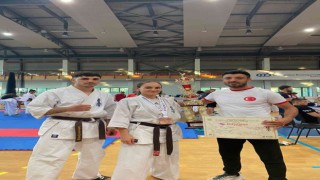 Yıldırım karatede geleneği bozmadı