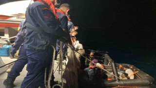 Yunanistan unsurlarınca geri itilen 9 göçmen kurtarıldı
