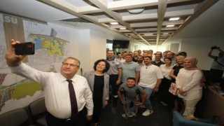 Yunusemre ekipleri bayramda da vatandaşın hizmetinde