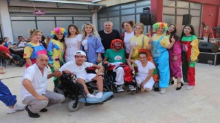 Yüzlerce çocuk bayram öncesi gönüllerince eğlendi