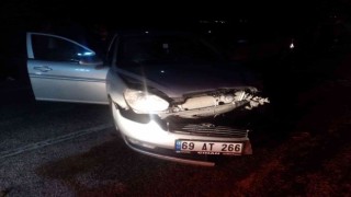 Zincirleme trafik kazasında 3 araç birbirine girdi; 8 yaralı