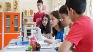 1 milyon öğrenci, yaz okullarında hem eğleniyor hem öğreniyor
