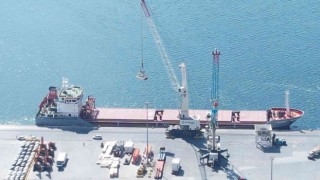 12 bin ton mısır yüklü Polarnet gemisi Derince Limanında