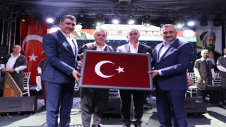 38. Uluslararası Aşık Seyrani Kültür Ve Sanat Festivali tüm coşkusuyla devam ediyor