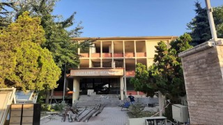 61 yıl hizmet veren Hükümet Konağı binası yıkıldı