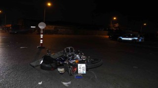Adanada cipe çarpan motosiklet sürücüsü öldü