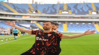 Adanasporda Thomas Bruns ile yollar ayrıldı