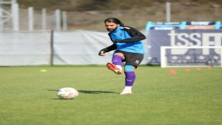 Afyonspor çalışmalarını çift antrenmanla sürdürüyor