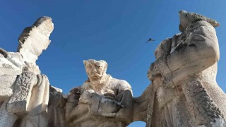 Ahilik Haftasına hazırlanılan Kırşehirde, ‘Ahi Evran, Yunus Emre, Hacı Bektaş-ı Veli heykelleri parçalandı