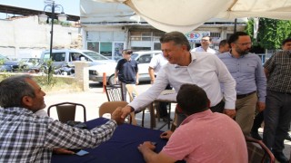 AK Partili Özkan ve beraberindekilerden Gökçeören çıkartması