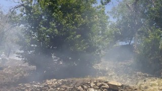 Akçaköyde 2 farklı noktada çıkan yangın söndürüldü