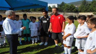 Akşehir Onur Günü U12 Futbol Turnuvası, çekişmeli maçlara sahne oluyor