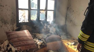 Altınovada villada çıkan yangın korkuttu
