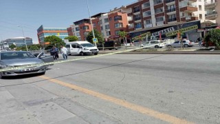 Ankarada araçta kendini vuran kadın hastaneye kaldırıldı