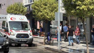 Apartmanın girişinde kan gören vatandaşların ihbarı polisi alarma geçirdi