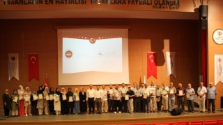 Aydınlı hacılar, katılım sertifikalarını aldı