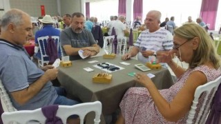 Balıkesirde Hoş geldiniz briç turnuvası ilgi gördü