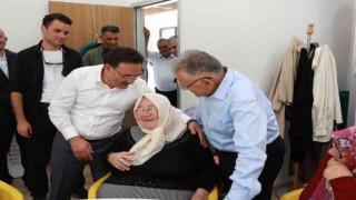 Başkan Büyükkılıç ile Vali Çiçekten özel çocuklar ve ulu çınarlara ziyaret