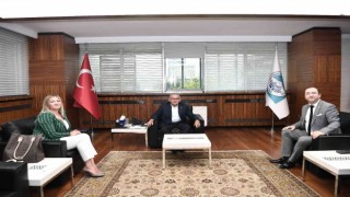 Başkan Büyükkılıça ziyaretçi akını