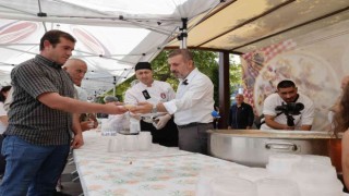 Başkan Ercandan Sincanlılara aşure ikramı