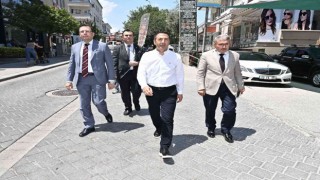Başkan Erdoğan üye esnafların sorunlarını yerinde dinliyor