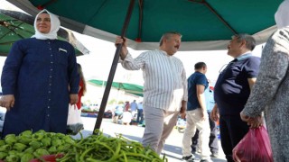 Başkan Palancıoğlu organik köy pazarını gezdi
