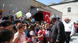 Başkan Yalçından yaz kuran kursu öğrencilerine dondurma ikramı