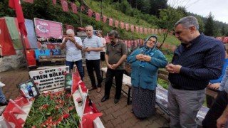 Başkan Yıldırımdan şehit Eren Bülbülün kabrine ziyaret