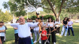 Başkan Zolan ok atışında hünerlerini sergiledi