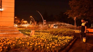 Başkentte gece temizlik timleri iş başında
