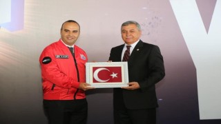 Belediye Başkanı Teke, “İHA Yarışmasının Altıntaşta yapılmış olmasının mutluluğunu yaşıyoruz”