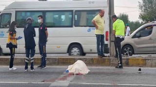 Bisikletiyle yolun karşısına geçmek isterken canından oldu