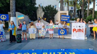 Bodrumdaki Ukraynalılardan Rusya protestosu